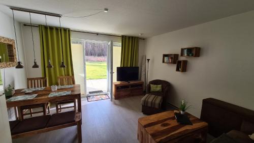 Gelbensande Apartment | Lieblingsplatz im Küstenwald Graal-Müritz