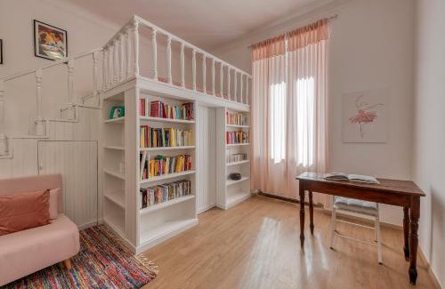 San Vittore Apartment | Life in pink Love Suite in Design District