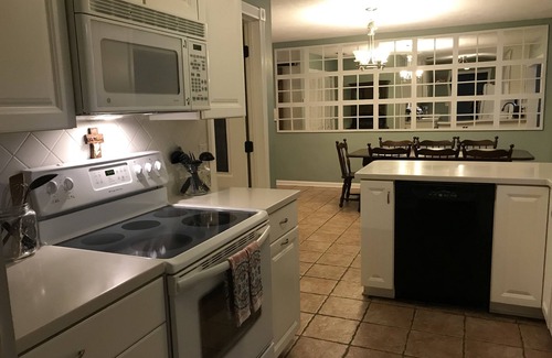 Tallahassee House | Life is better by the pool, near FSU,nPrivate pool, sleeps 8, pet friendly!