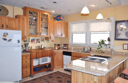 Norfolk House | LIFE ON A SANDBAR! Stay in the Pink House