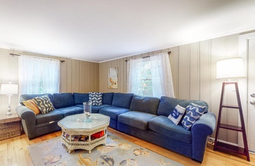 North Eastham House | Life's Better at the Beach