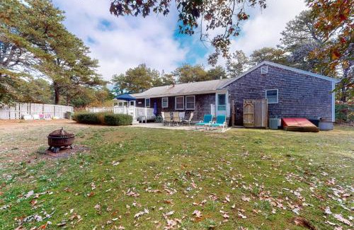 North Eastham House | Life's Better at the Beach