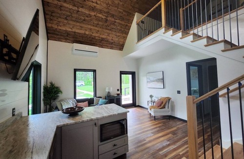 Brevard Cottage | Life's Especially Good Retreat! ADA Accessible