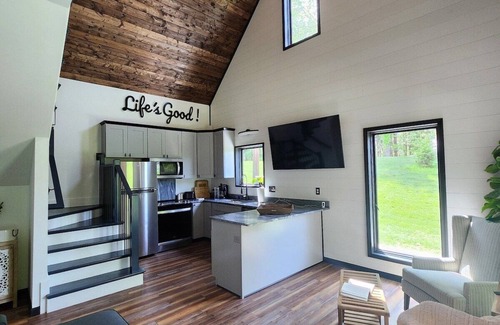 Brevard Cabin | Life's Good Creek Side Retreat