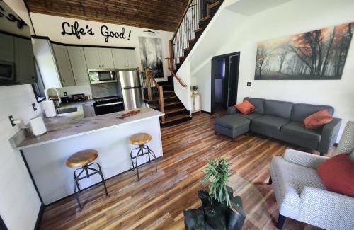 Brevard House | Life's Good Friends Retreat
