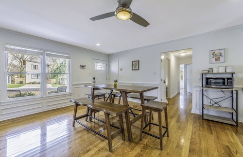 Downtown House | Life Size Games+Rain Shower+Dwntwn+July Discounts!