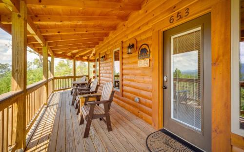 Gatlinburg - Pigeon Forge Villa | Lifes a Bear