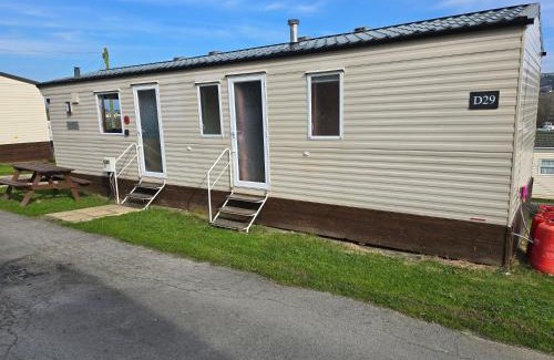 Penparcau Apartment | Light and Airy 2 Bedroom Mobile Home
