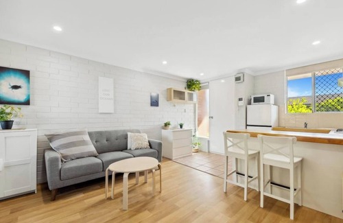 Wembley Apartment | Light and Bright Apartment