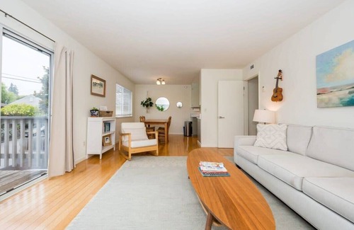 Seabright House | Light, Bright & Peaceful Retreat in Santa Cruz