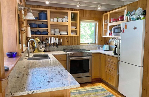 Lincolnville Cottage | Light-filled Cottage Close to Lincolnville Beach. Pet friendly!