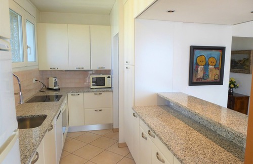 Minusio Apartment | Light-flooded, lovely furnished apartment with a fantastic patio