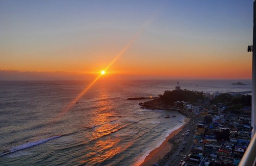 Sokcho Apartment | Light House beach, summitbay beachnBest Ocean View In Sokcho Cityn19/20 Floor