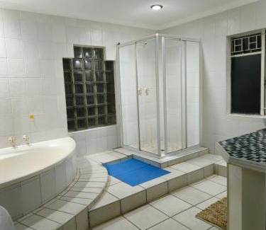 Bela-Bela House | Light House Lodge