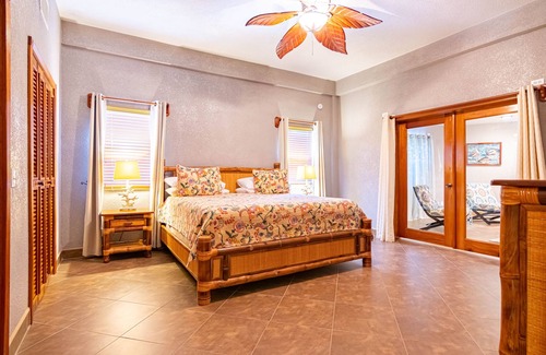 San Pedro Resort | Lighthouse Beach Villas 2br/2ba Villa La Isla
