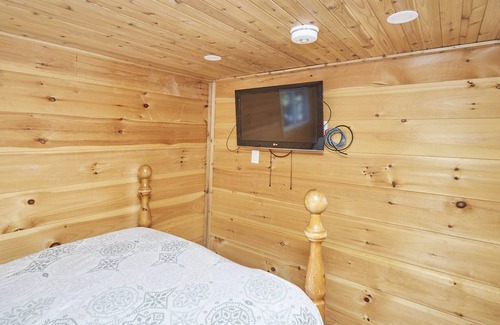 Dunnville Cottage | LIGHTHOUSE LANDING COTTAGE RENTAL IN DUNNVILLE, ONTARIO