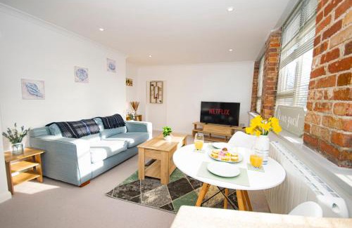 Camborne Apartment | Lighthouse Lofts - Godrevy