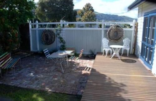 Apollo Bay House | Lighthouse Retreat - Pet Friendly Free Wifi