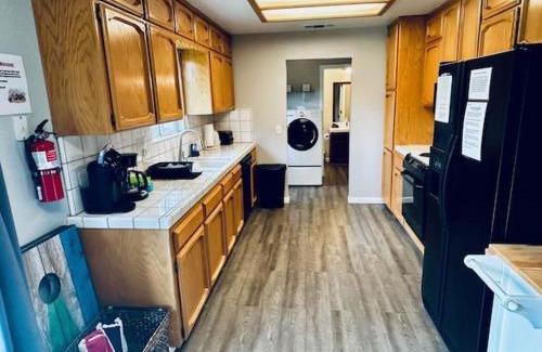 Yosemite Lakes House | Lighthouse Suite Pet Friendly Hot Tub Sleeps 4