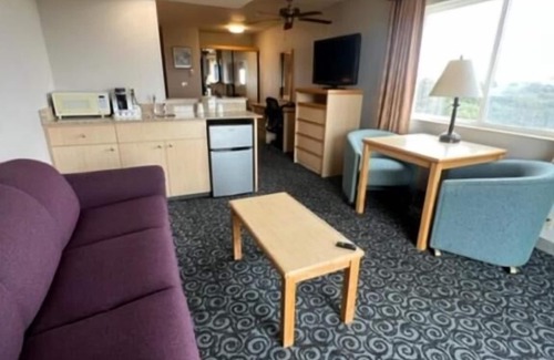 Ocean Shores Hotel | Lighthouse Suites Inn