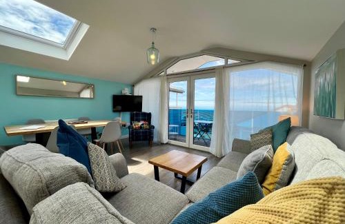 Westleigh Apartment | Lighthouse View 1, Golden Bay Holiday Village