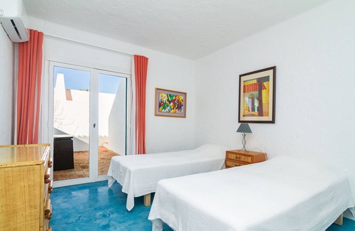 Prainha Apartment | Liiiving in Algarve Alvor Blue Villa