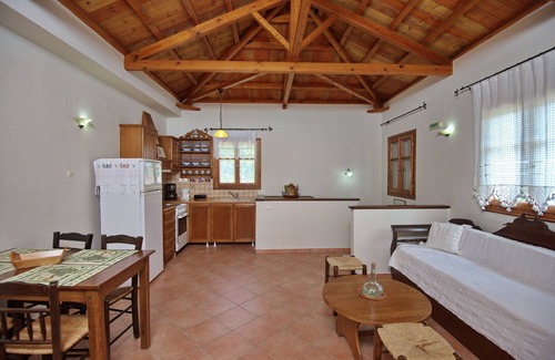 Alonissos House | Likavgies Comfort Maisonettes