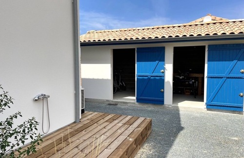 Talais House | Like a fisherman's hut