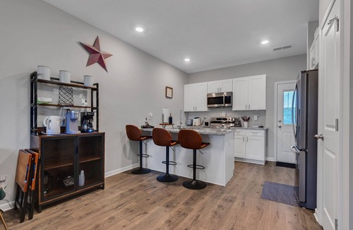 Columbia House | Like Home – Stylish & Modern Stay Near DT Columbia