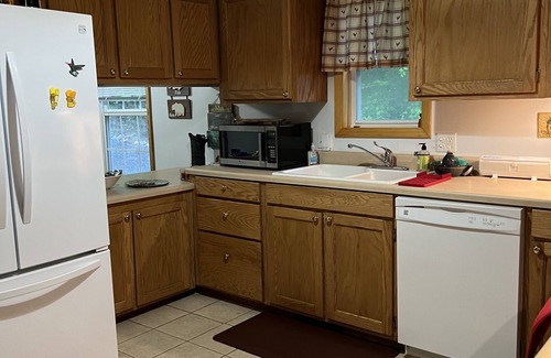 Spruce Pine Cabin | Lil' Cabin off the Blue Ridge Parkway