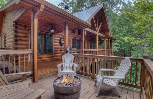 Blue Ridge Cabin | Lil' Slice of Heaven by Escape to Blue Ridge