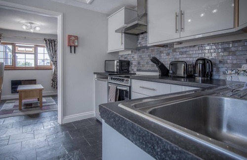 Amroth House | Lilac Cottage - 1 Bedroom Cottage - Amroth