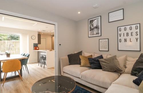 New Forest District House | Lilac Cottage