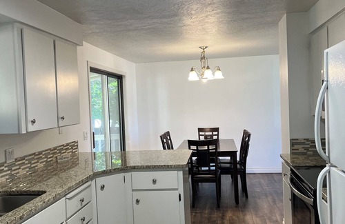 Coeur d'Alene House | Lilac House - Spacious 5-bedroom near Lake Fernan and downtown Coeur d'Alene