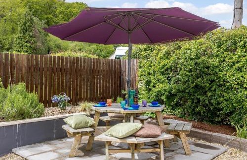 Flaxley House | Lilac Lodge
