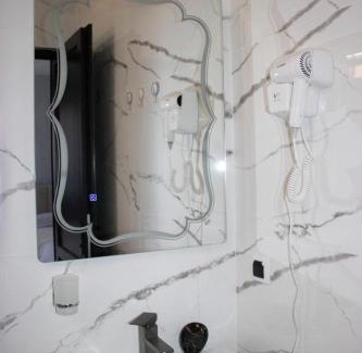 Kobuleti Ski Chalet | Lile House