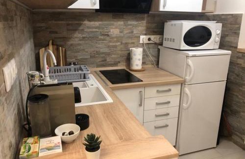 Szentimrevaros Apartment | Lili Lakeside New Renovated