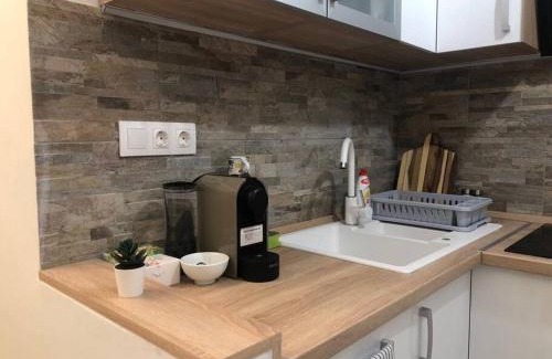 Szentimrevaros Apartment | Lili Lakeside New Renovated