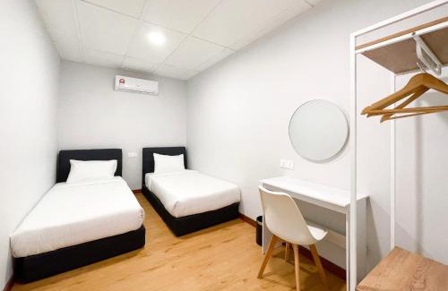Downtown George Town Hotel | Lili Stay by the beach