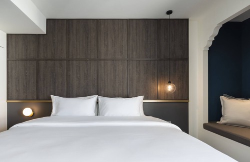 Ban Phan Thom Hotel | Lilit Bang Lumphu Hotel