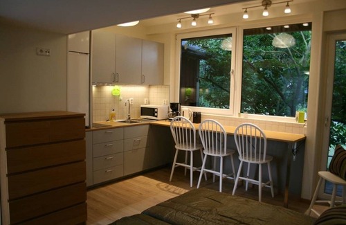 Lund Bed & Breakfast | Lilla Huset på slätten B&B