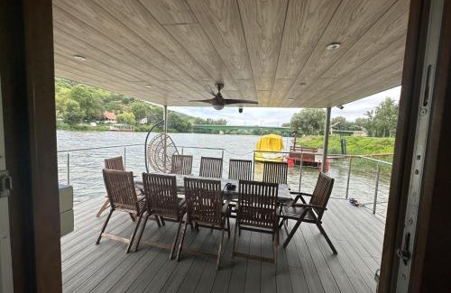 Tokaj Boat Rental | Lilla Privát Lakóhajó Tokaj