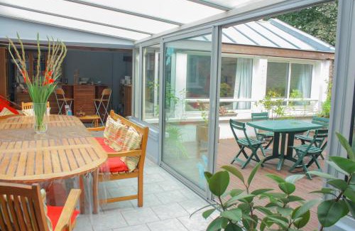 Old Lille Bed & Breakfast | Lille au calme - chambre d'hôte M et Me Collet