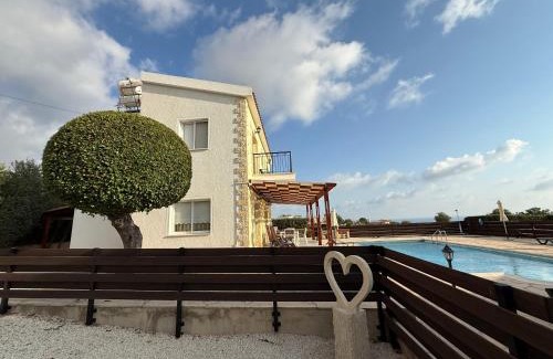 Pegeia Villa | Lilly