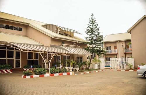 Gwarinpa Estate Apartment | Lilly Grand Luxury Hotel and Apartment