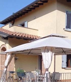 Terontola House | Lilly House Bed & Bike