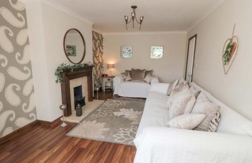 Flamborough House | Lilly May Cottage