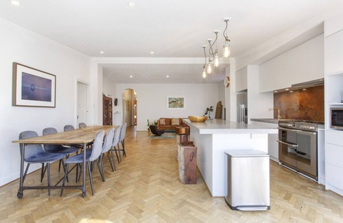 South Fremantle House | Lilly's Cottage - 3bdrm Heritage House, South Fremantle