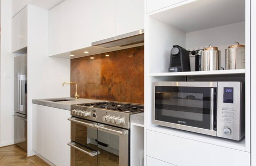South Fremantle House | Lilly's Cottage - 3bdrm Heritage House, South Fremantle