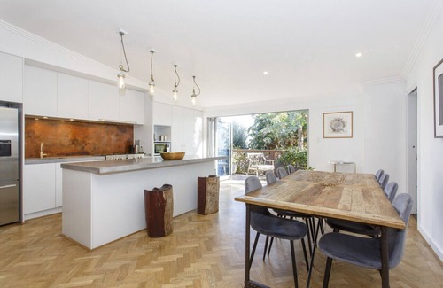 South Fremantle House | Lilly's Cottage - 3bdrm Heritage House, South Fremantle